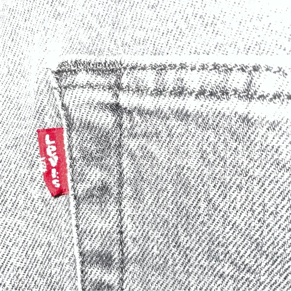 Levi's Gray‎ Straight-Leg Men's Jeans - 501 Style -44/32